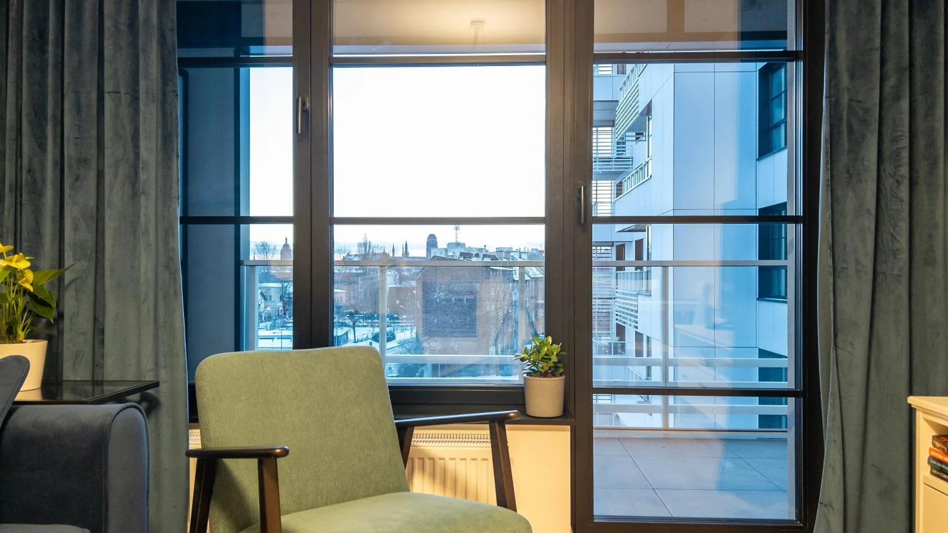 Apartament Z Dwiema Sypialniami + Parking Gdańsk 0*,  Polska